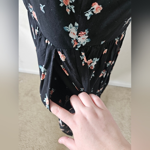 💚HP💚NWT Torrid Sweetheart Black Pink Floral Handkerchief Challis Midi Dress - Picture 9 of 15